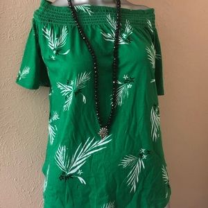 beautiful blouse worn 1 time